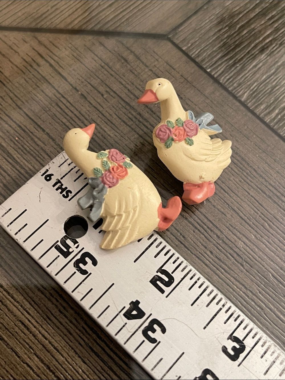 Vintage 1980s or 1990s Country-Style Goose Earrings Porch Goose Silly Goose - Picture 5 of 16